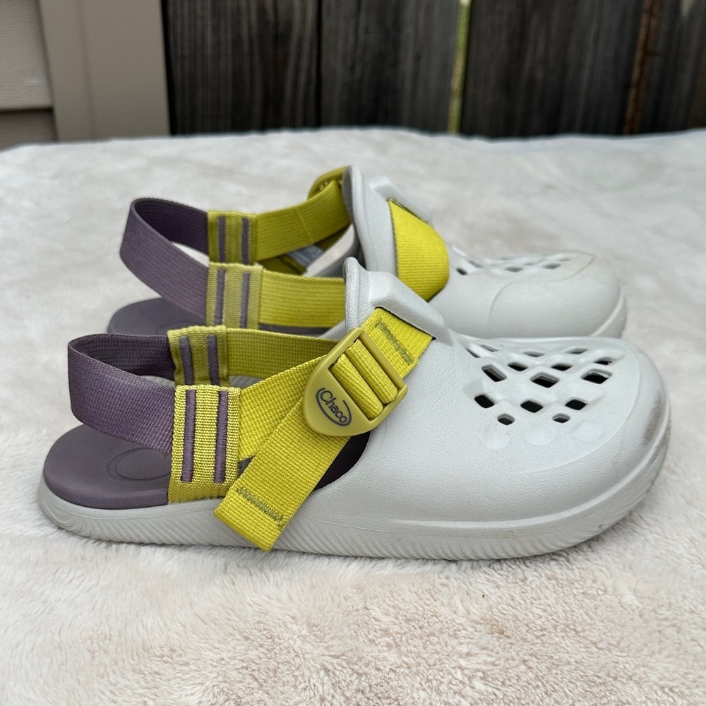 Chaco Chillos Clogs for Women size 8